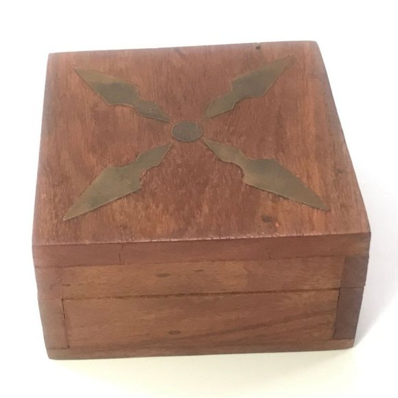 Vintage Brass Inlay Teak Trinket Box Made in India Pygmy Fund Red Felt Lining - Picture 3 of 8